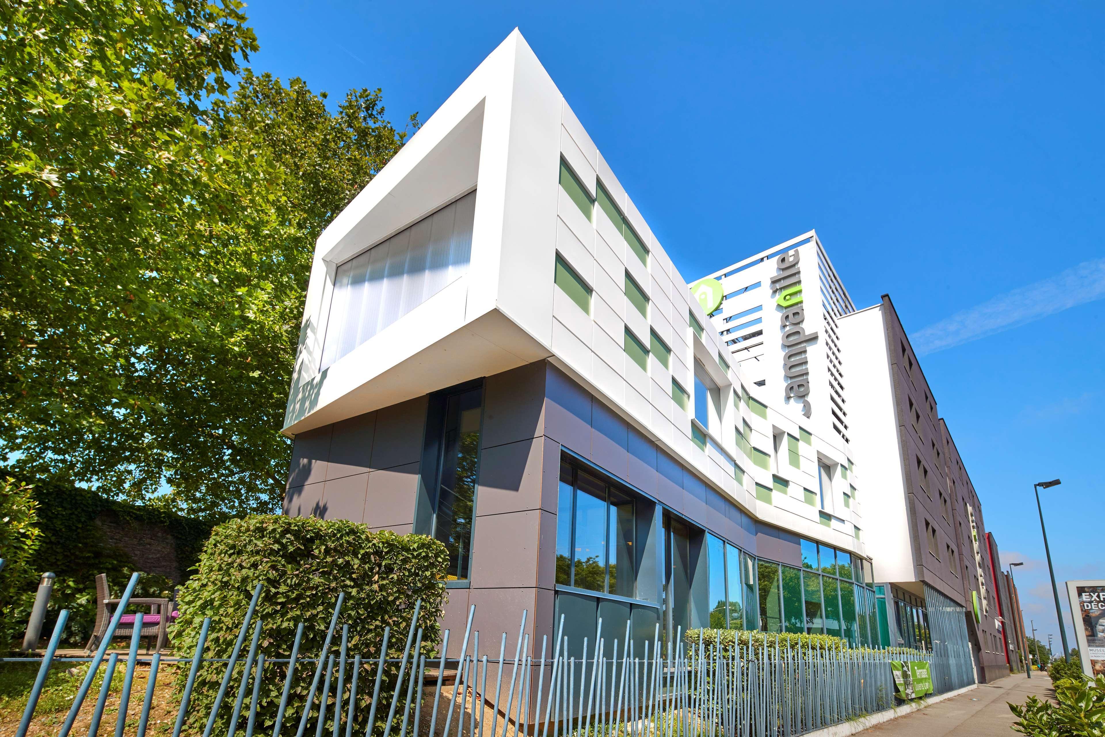 Campanile Nantes Centre - Saint Jacques Hotel Exterior photo